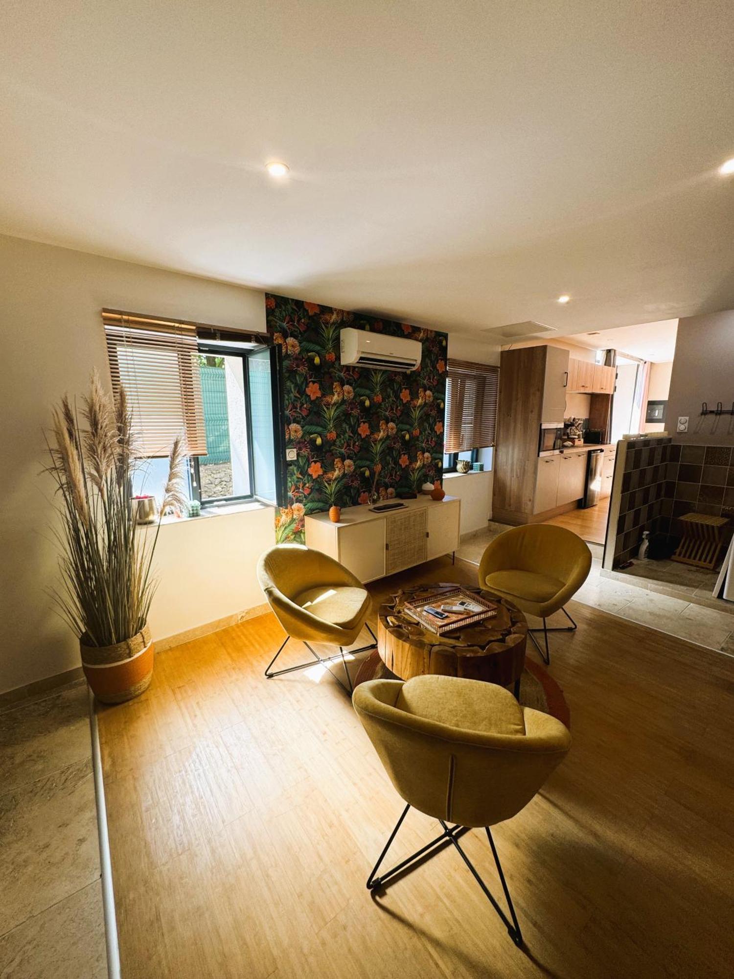 Le Dix - Classic Room - Vallabrix Proche Uzes Exterior photo